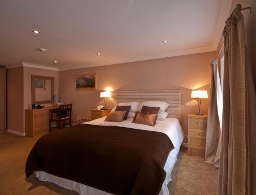 The Castle Hotel 