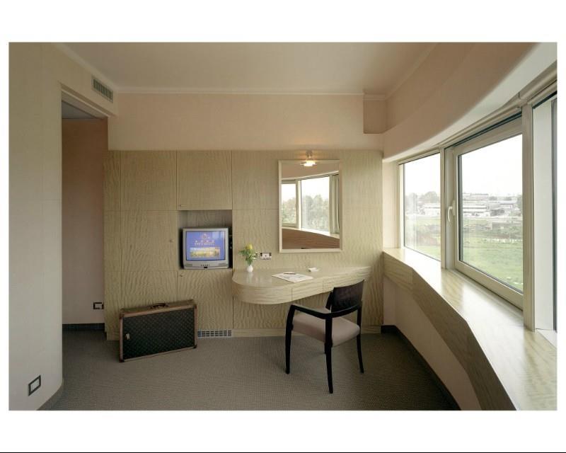 Enea Hotel Aprilia Guest Room