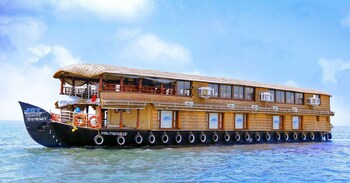 Jct Houseboat Exterior detail