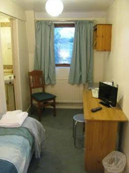 Common Farm Motel 