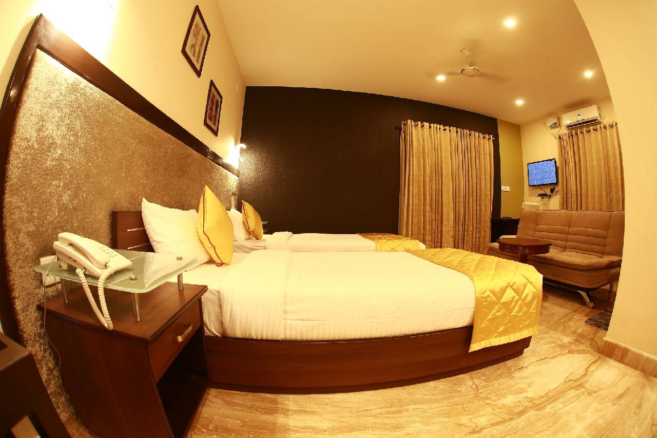 Breeze Suites 