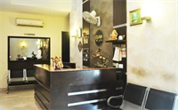 Oyo Premium Galleria Market Dlf 4 