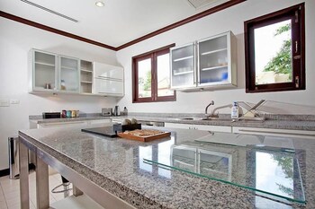 Eden Villa 