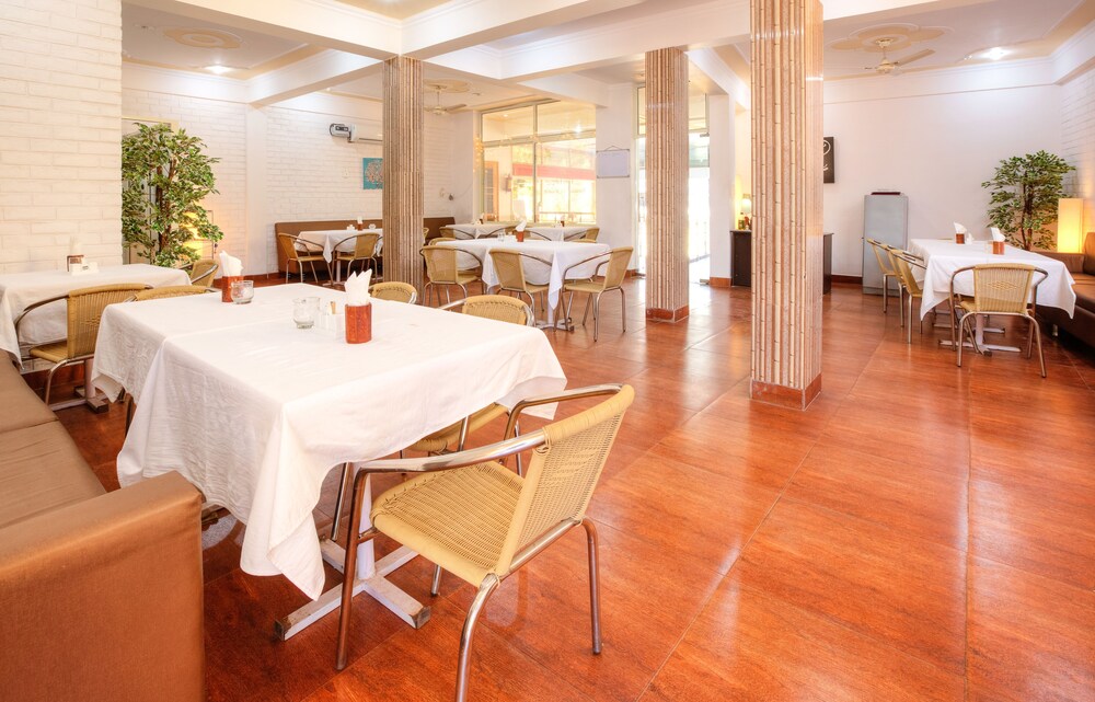 Treebo The Lily Restaurant