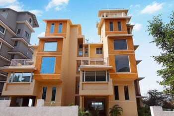 At Home B&b Dona Paula Hotel Front