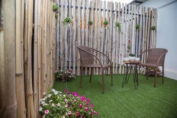 Summer Bliss Boutique & Spa Garden