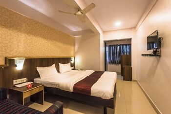 Hotel Vashi Inn 