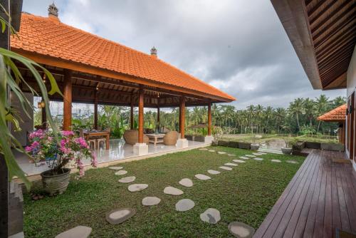 Tunjung Putih Villa 