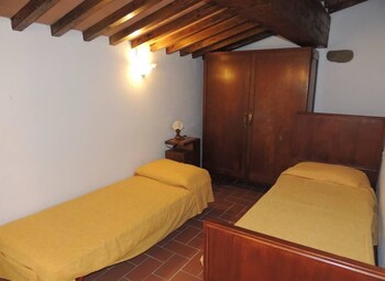 Borgo Fiorito (بورگو فیوریتو) Guestroom