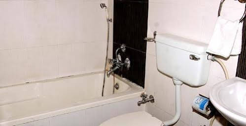 Vista Rooms At Bada Bagh Road 
