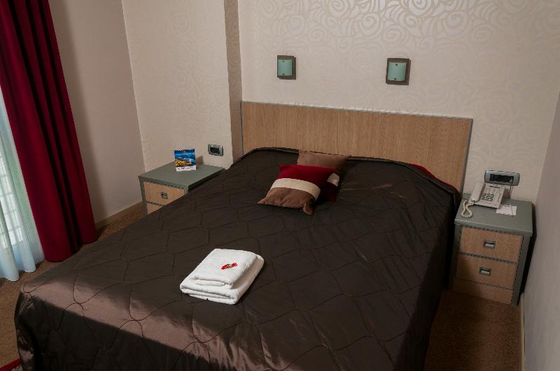 Vigor Hotel Room