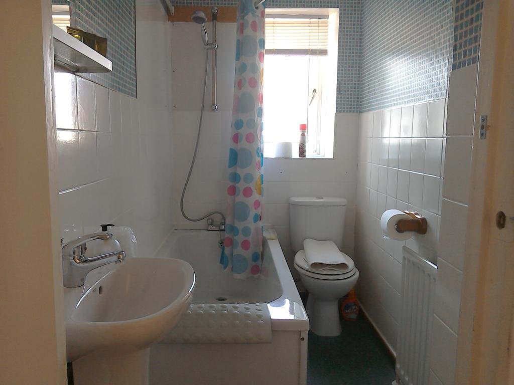 Visitlargs Apt (ویسیتلارگس آپت) 