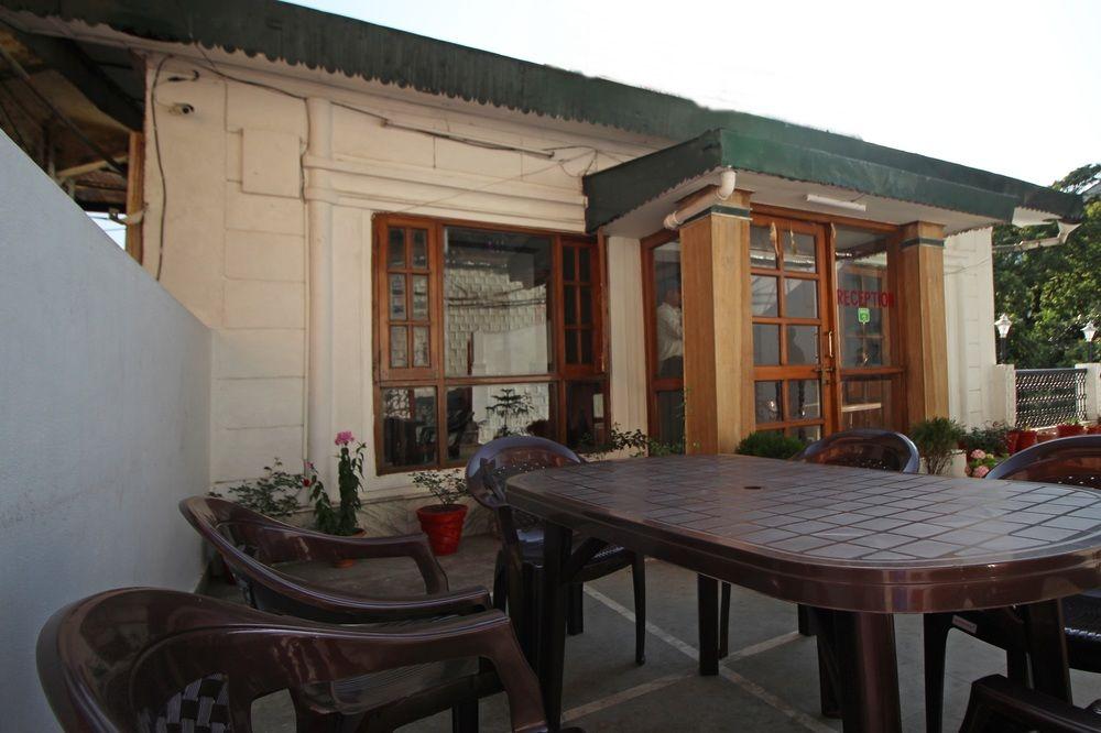 Oyo Rooms 090 Mall Road Doon View 