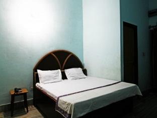 Dev Hotel 