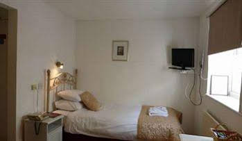 The Beaufort Hotel 