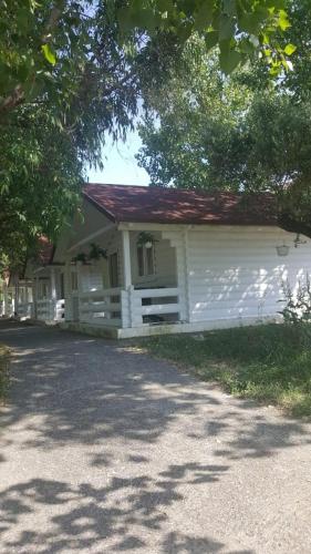 Portez Rooms 