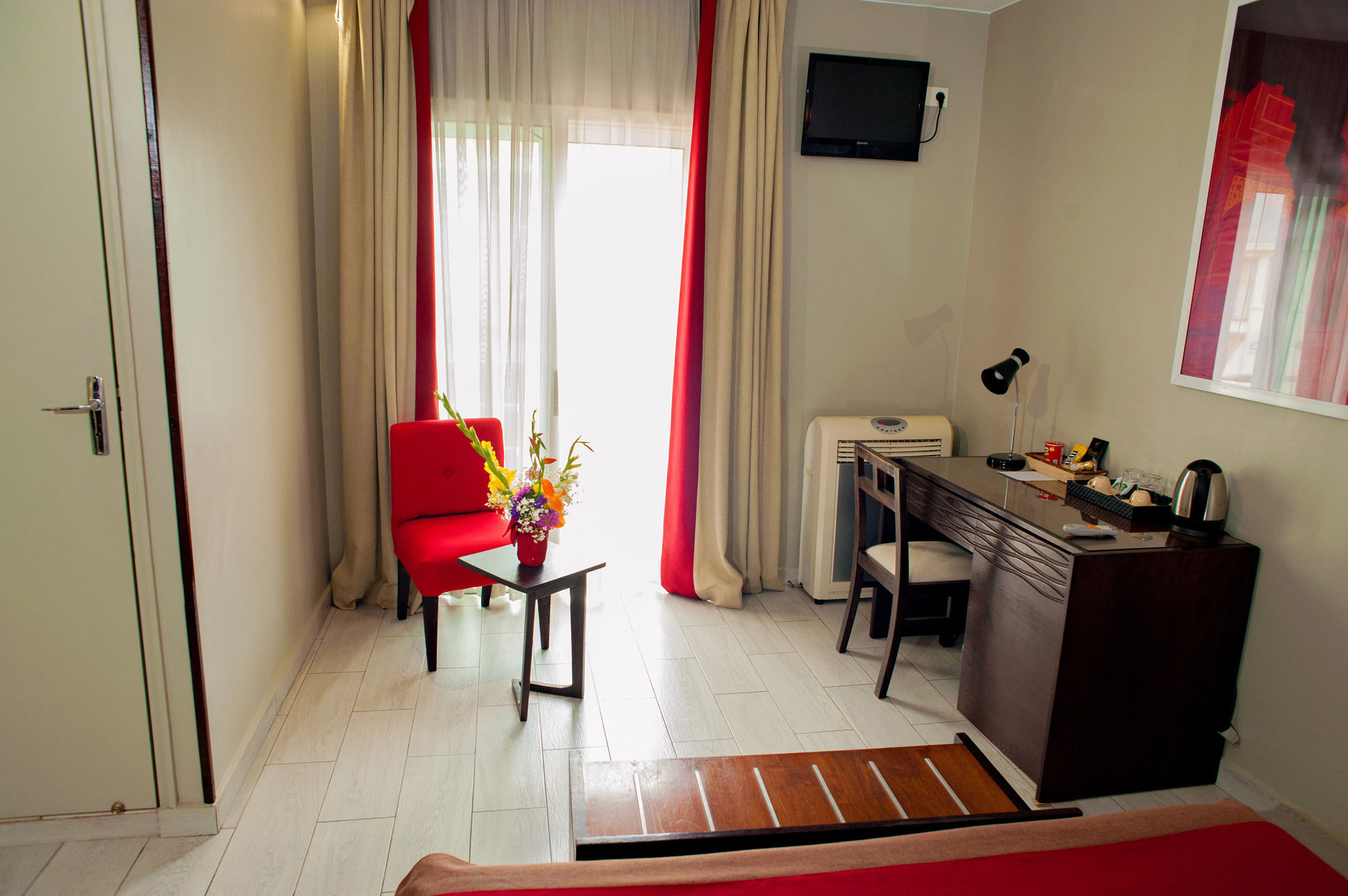 Le Grand Mellis Hôtel & Spa (ل گرند ملیس هôتل و اسپا) 