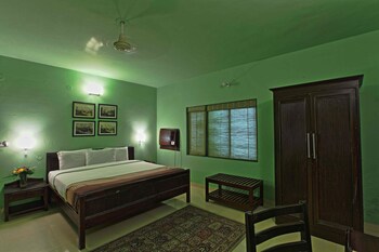 Corbett Riverside Resort 
