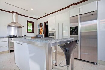 Eden Villa 