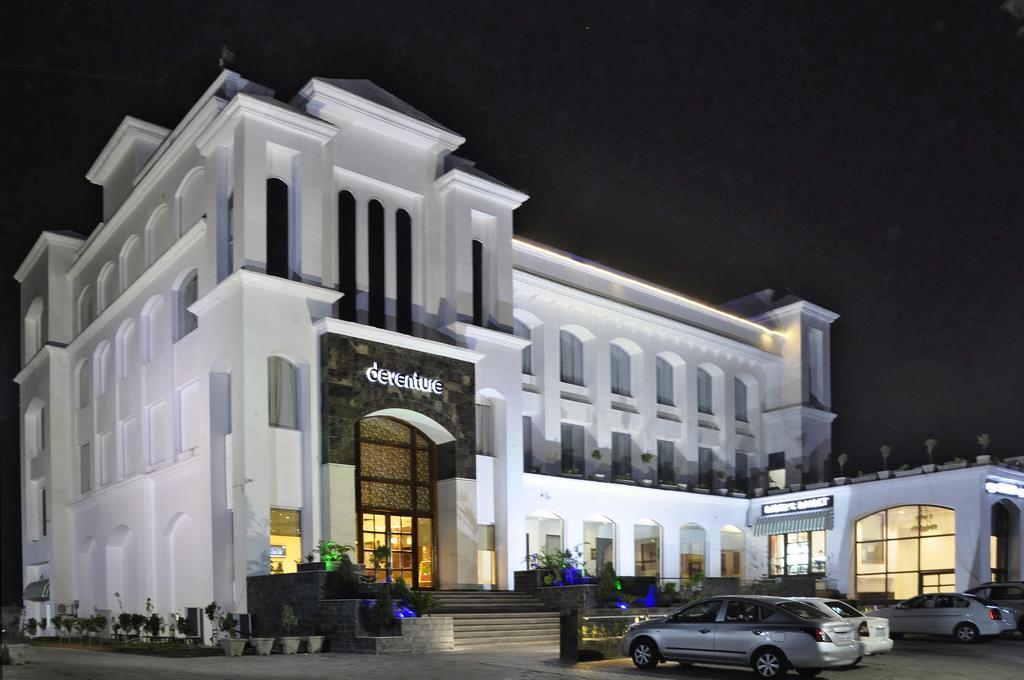 Deventure Hotel 