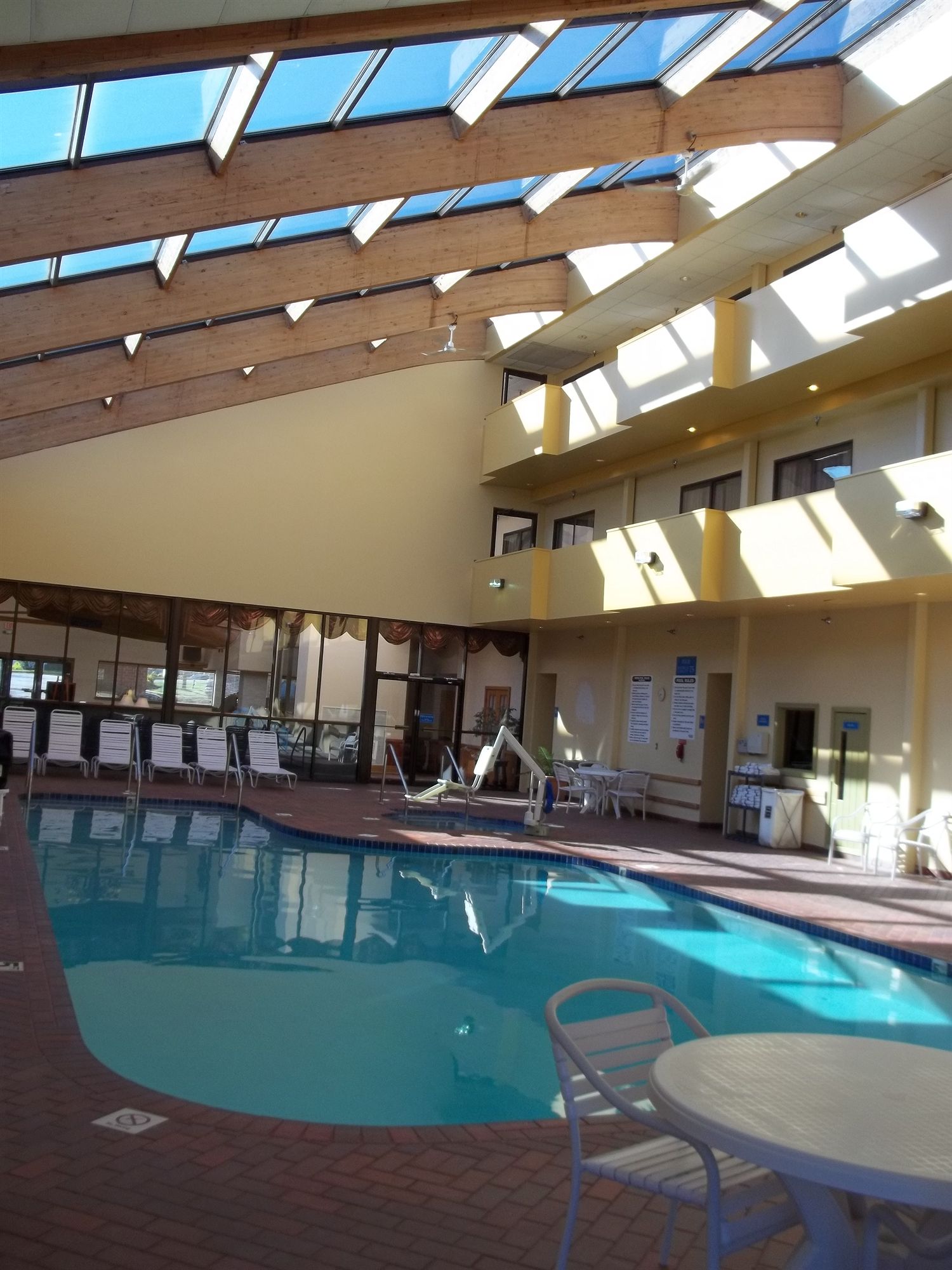 Baymont by Wyndham Manitowoc Lakefront Reserve Your Hotel, SelfCatering, or Bed and Breakfast