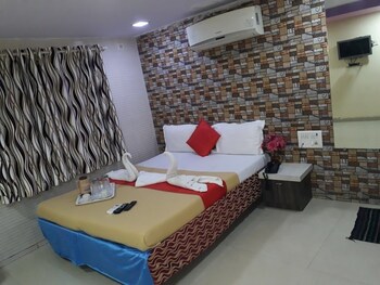 Hotel Relax Residency Guestroom