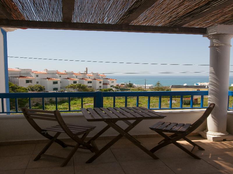 Ericeira Chill Hill 3 Sea Food Room