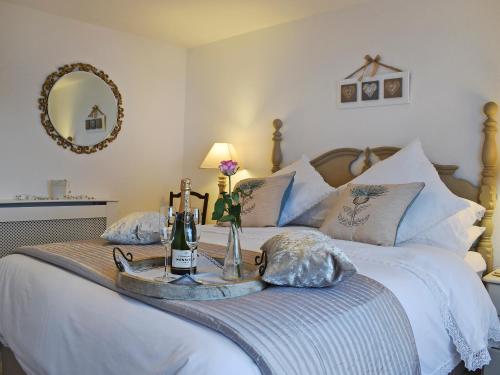 Thistle Cottage (تهیستل كوتاج) 