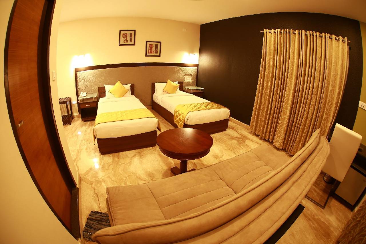 Breeze Suites 