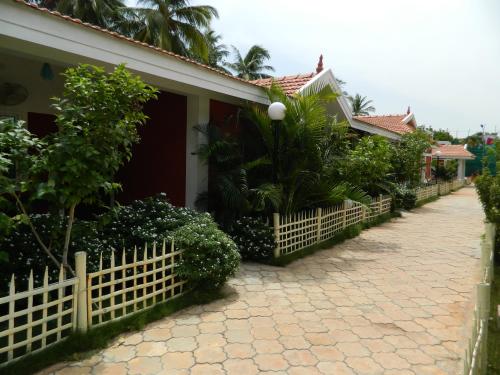 Avn Swasthya The Ayurvedic Village Resort 