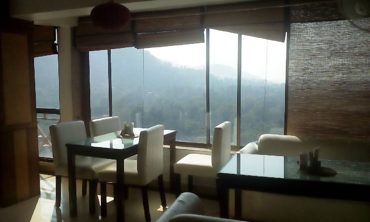 Hotel Ganesha Inn 