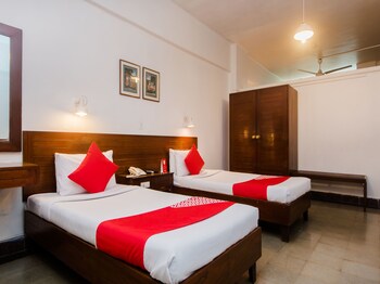 Oyo 635 West End Hotel Featured Image