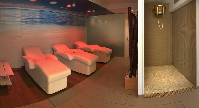 Ght Oasis Park & Spa Sports and Entertainment