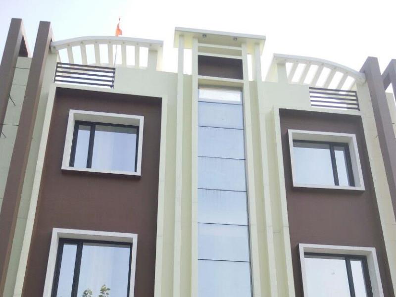 New Park Premium Plaza Hotel 