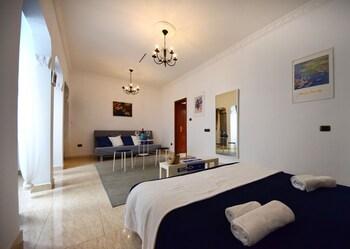 Casa Emblematica Armonia Guestroom
