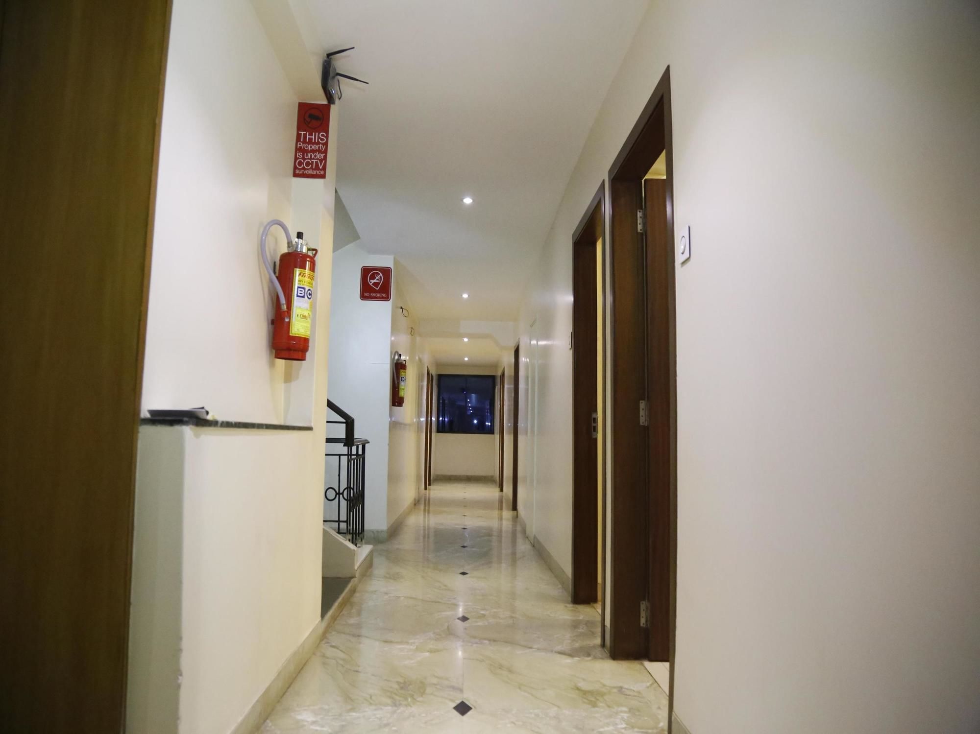 Oyo Rooms Old Pune Bangalore Road Kolhapur 