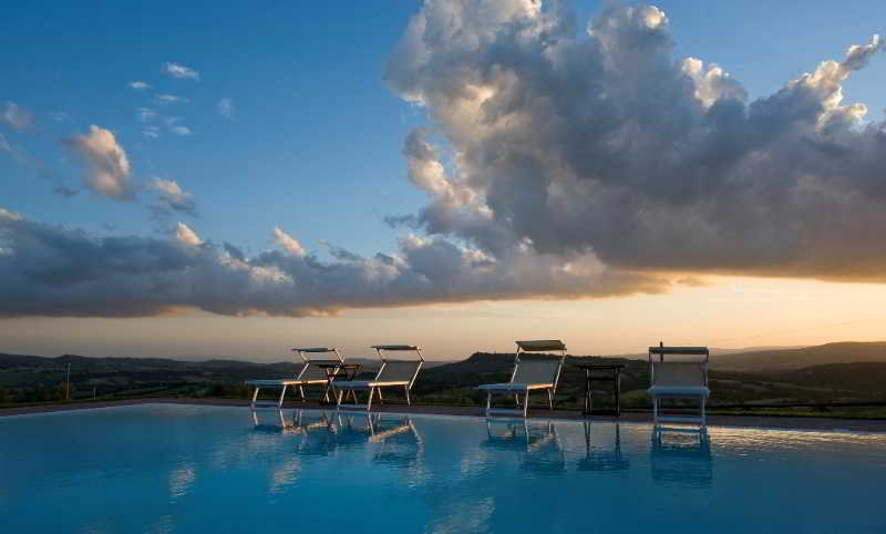 Saturnia Tuscany Hotel Pool