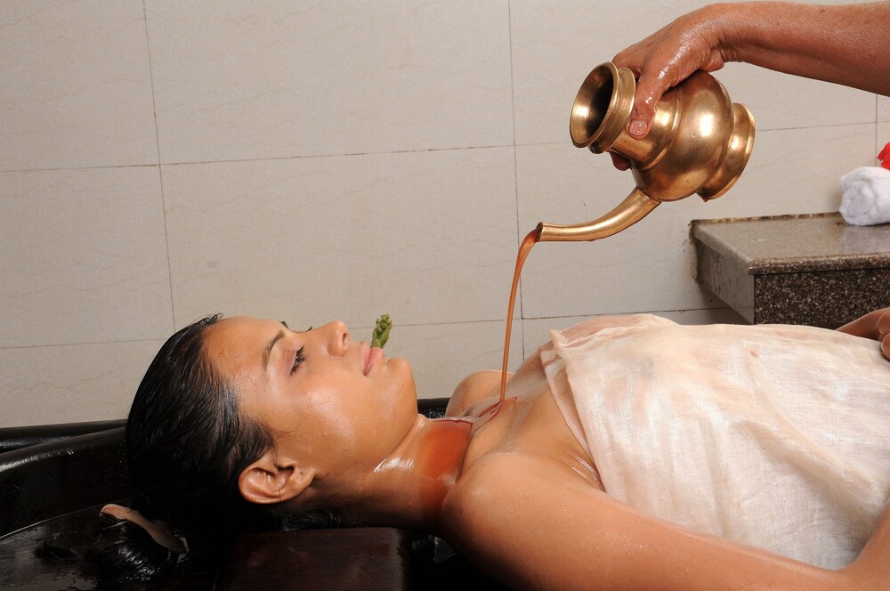 Black Beach Resort Spa