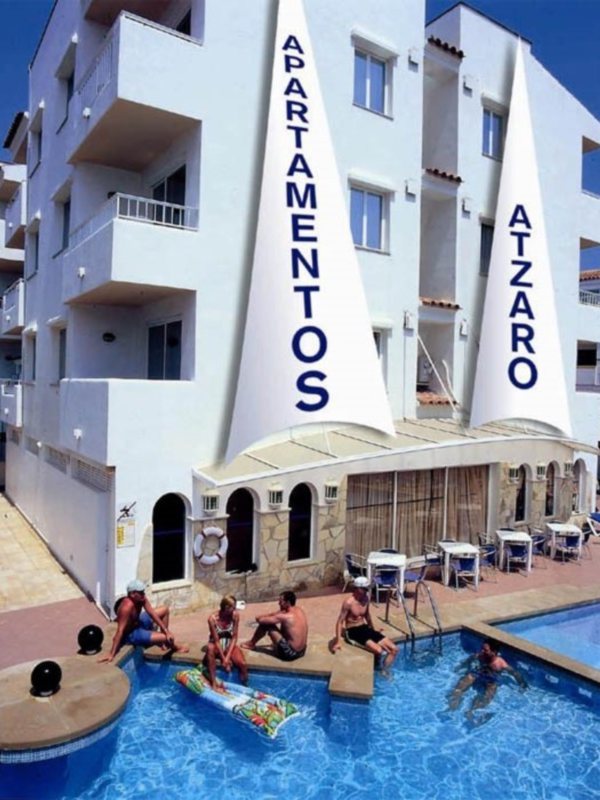 Atzaro Apartamentos 