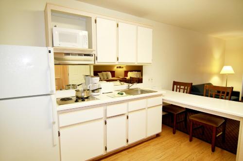 Siegel Suites Select Flamingo East 