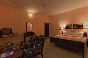 Corbett Riverside Resort 