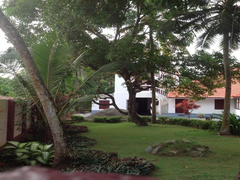 Sandradeepam Holiday Resort 