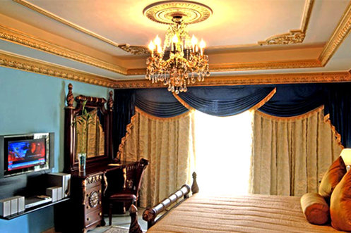 Palms Hotel 