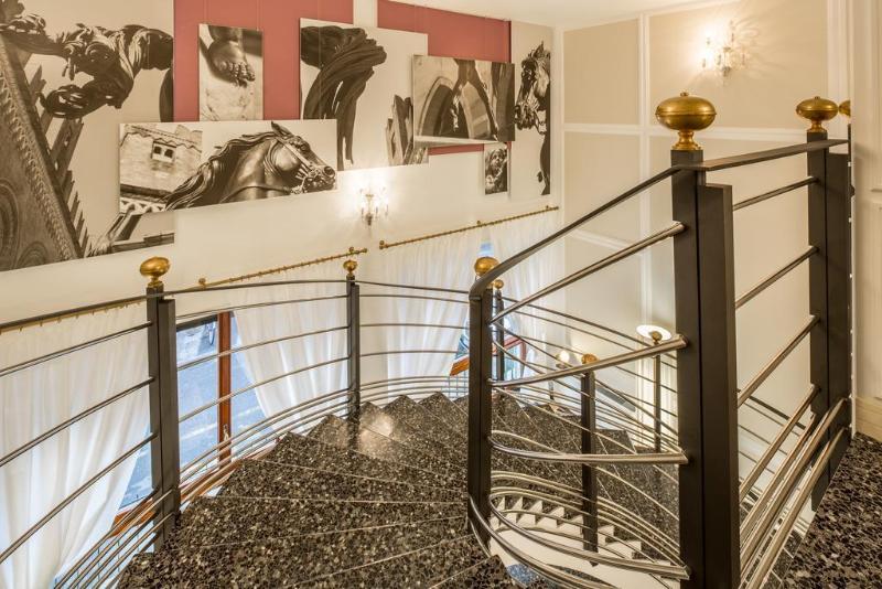 Grande Albergo Roma General view
