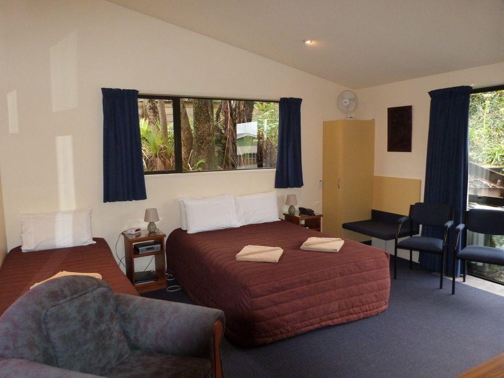 Sundowner Motel 