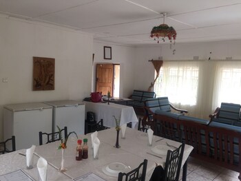 Kana Guest House Executive Lounge