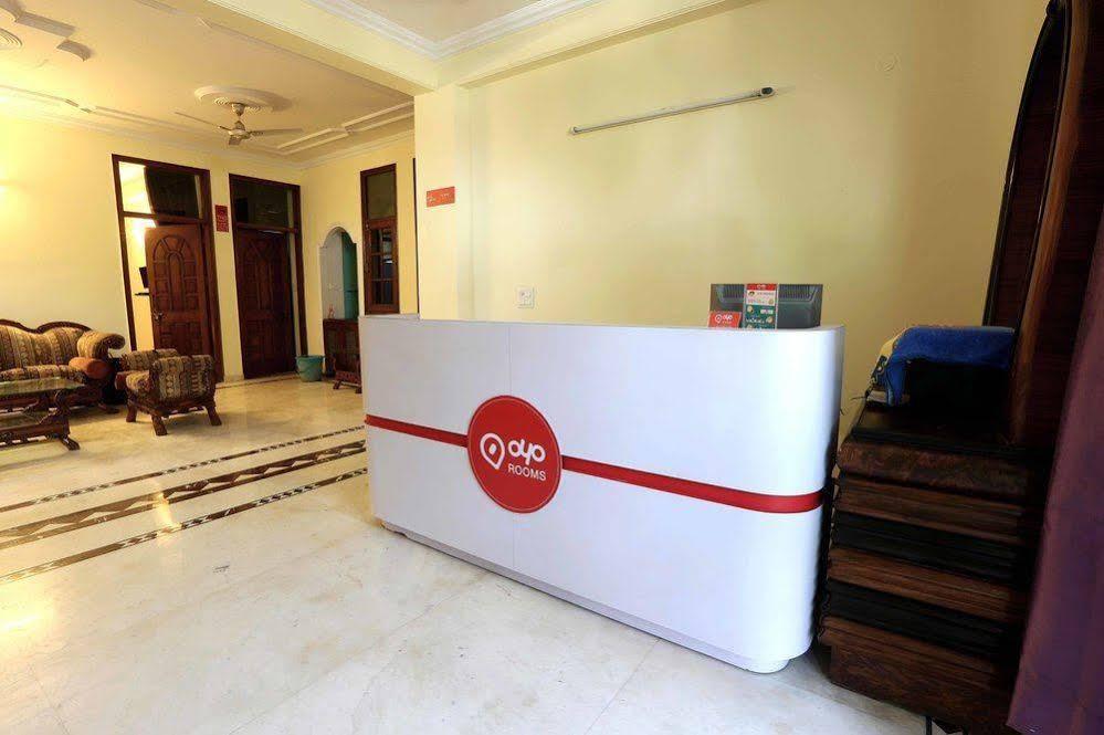 Oyo Rooms Noida Sector 52 Block A 