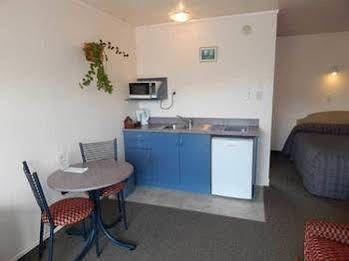 Avenue Heights Motel 