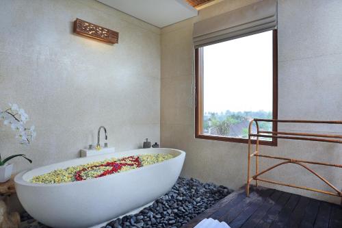 The Sankara Suites & Villas 