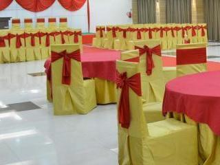 Hotel Waterlily Indore 